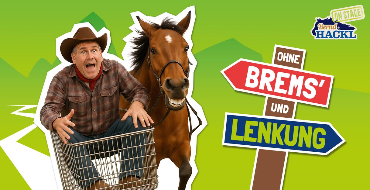 Ein Mann mit Cowboyhut sitzt in einem Einkaufswagen neben einem lächelnden Pferd vor einem grünen Hintergrund mit Schildern.