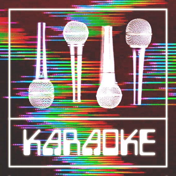 4 Mikrofone und der Schriftzug "Karaoke"
