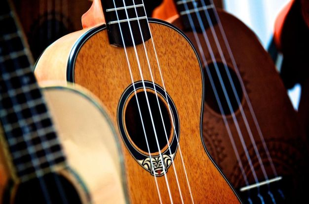 Ukulele, © Tribulas auf Pixabay