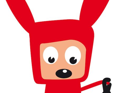 Rote Cartoonfigur mit langen Ohren hält ein schwarzes Dreieck.
