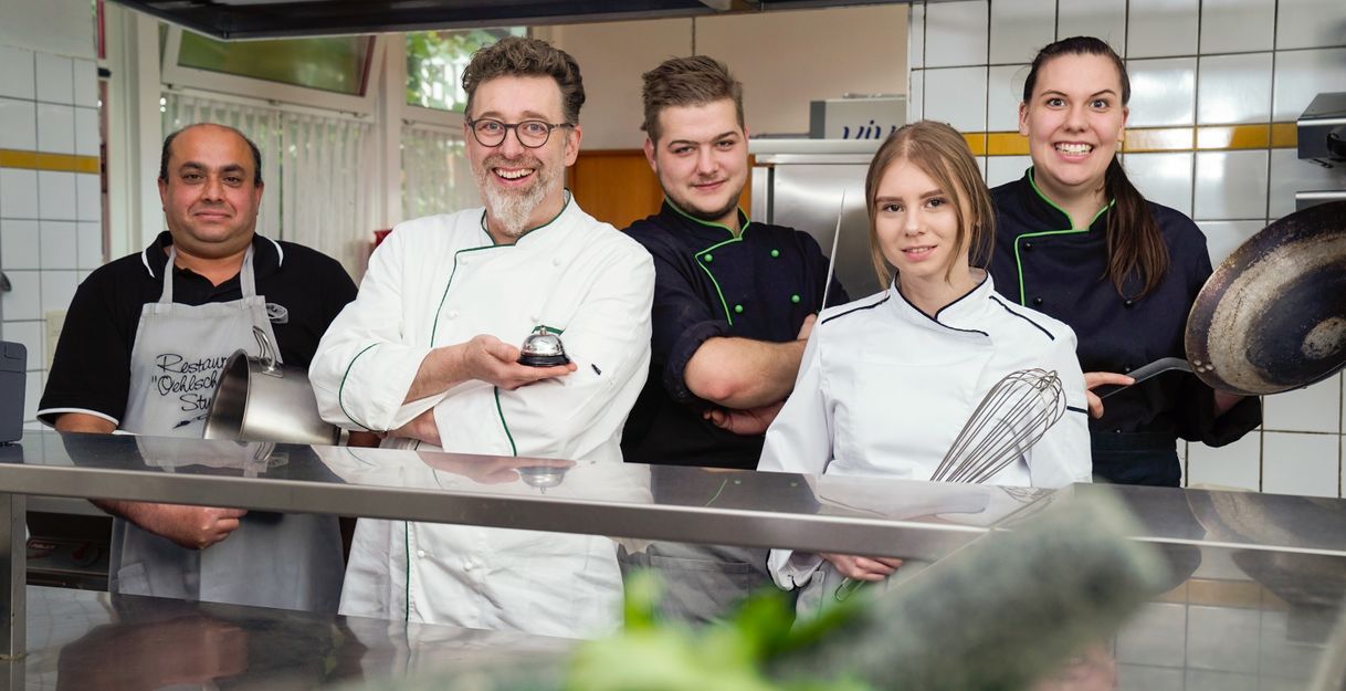 Fünf Personen vom Küchenteam des Genusshotels