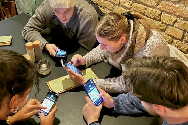 Rätsel, Drinks und ein besonderer Abend mit Freunden!