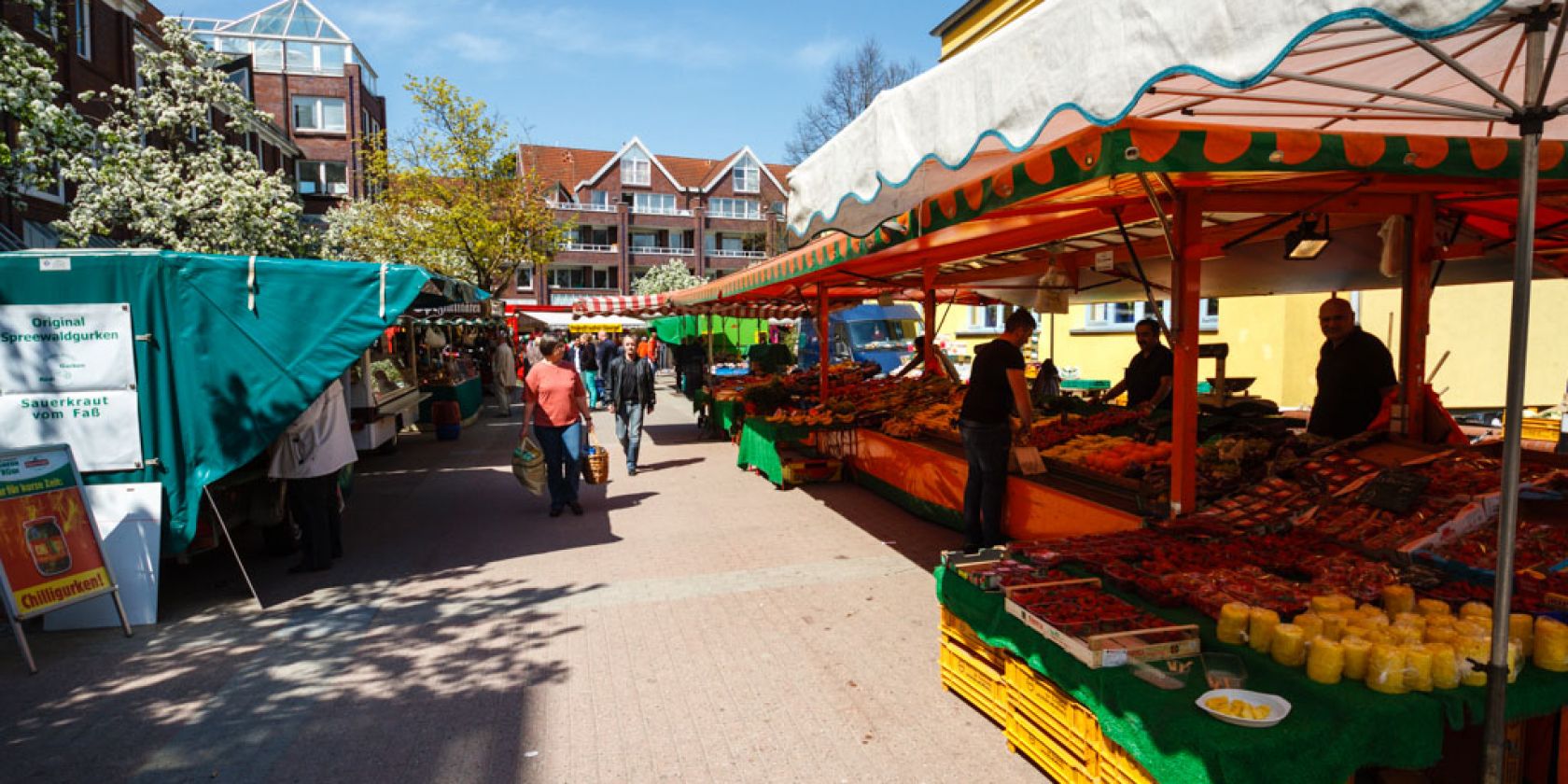 Wochenmarkt in der Alten Elbgaustraße, © Bezirksamt Eimsbüttel