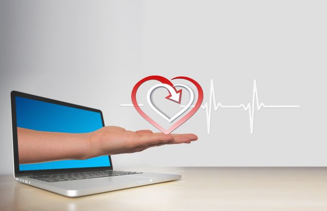 Gesundheit und Bewegung in der digitalen Welt, © Gert Altmann auf Pixabay