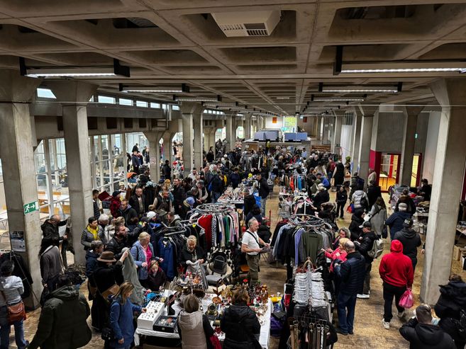 Hallenflohmarkt HH-Bergedorf