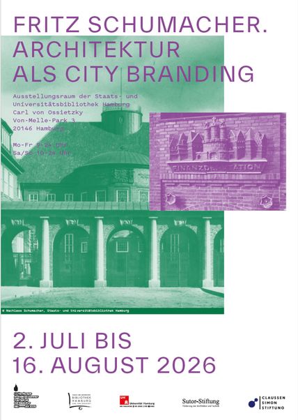 Ausstellungsplakat, auf weißem Hintergrund ist ein großes Foto einer Fassade mit Säulen, das in grün eingefärbt ist. Darüber gelegt ist ein lila Text mit Informationen der Ausstellung sowie ein Fassadenornament an der Finanzdeputation.