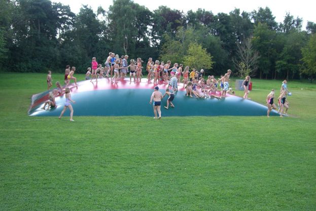 Freibad Wesselburen Hüpfkissen, © Freibad Wesselburen