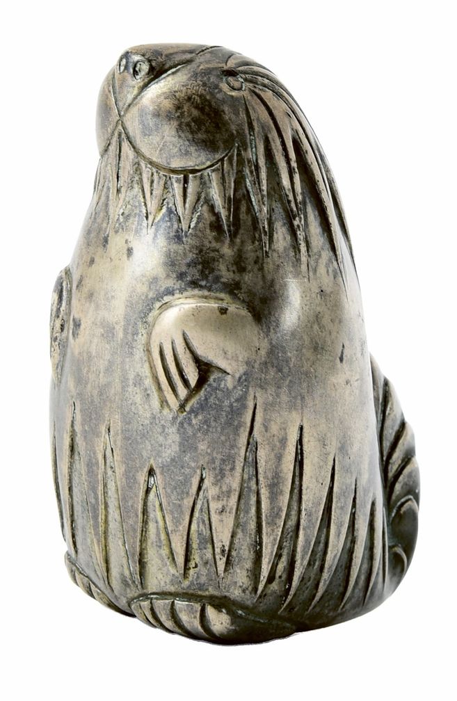 Silberne Skulptur eines Bibers von Ewald Mataré, 1964.