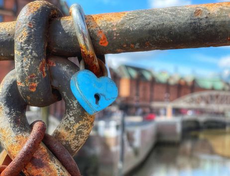 Speicherstadt, Herz an Brücke, Rosinenfischer