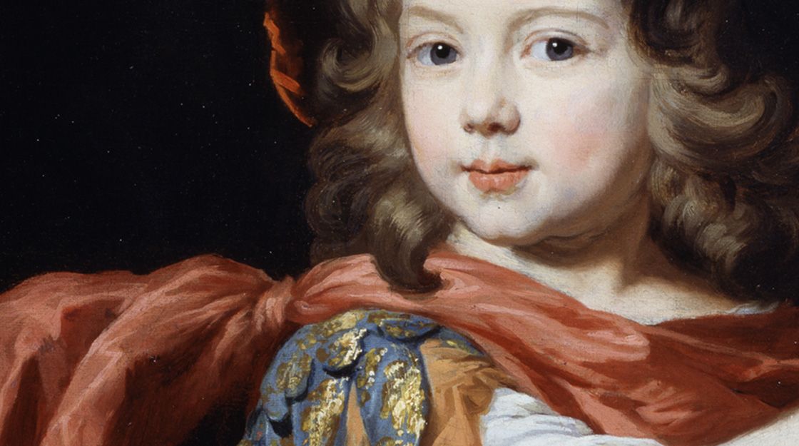 Auf diesem Gemälde ist ein Junge dargestellt, der in opulenter, farbenfroher Kleidung des Barock gekleidet ist.