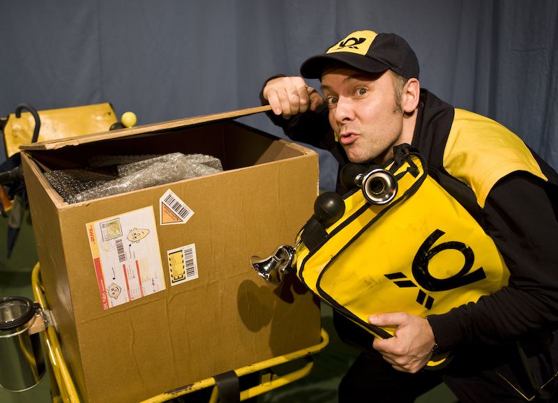 ...Und ab die Post!