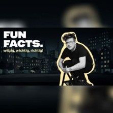 Ein Mann in Schwarz-Weiß-Optik vor einer stilisierten Stadtsilhouette mit dem Text 'FUN FACTS. witzig, wichtig, richtig!'