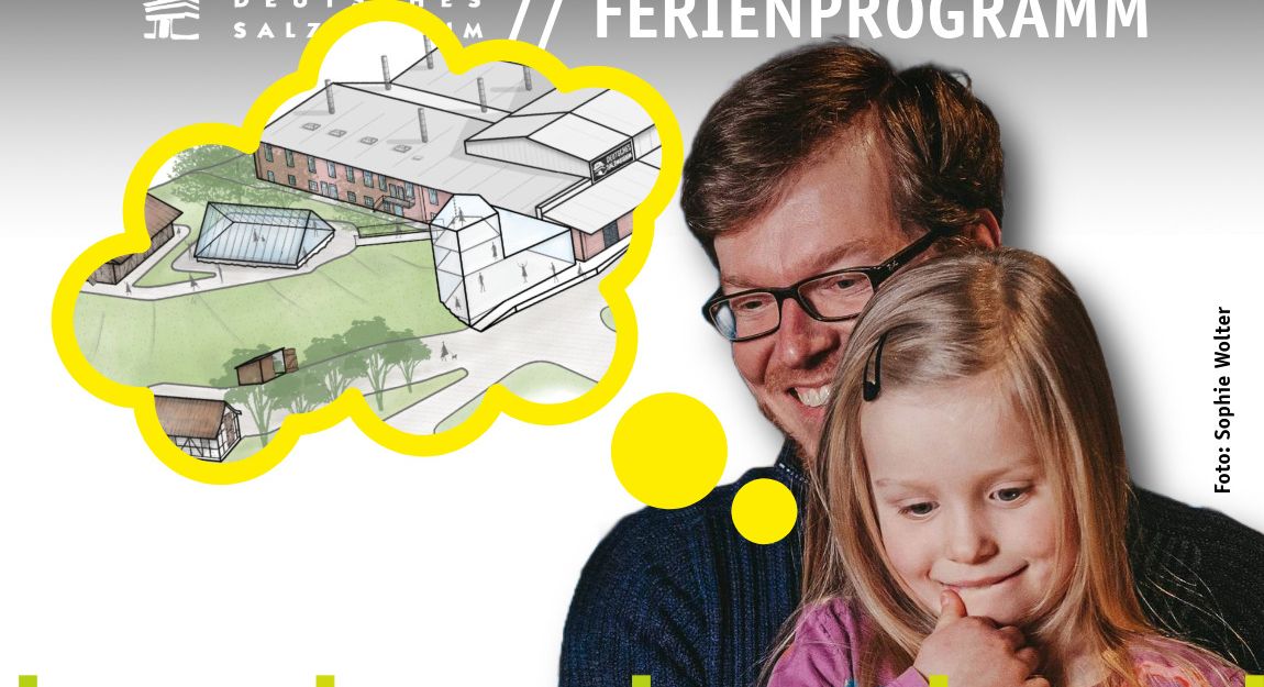 Ein Vater steht mit seiner Tochter vor dem großen Salzblock im Salzmuseum. Das Kind macht eine grübelnde Geste und neben ihr schwebt eine Gedankenblase mit einer Illustration des sanierten Salzmuseums
