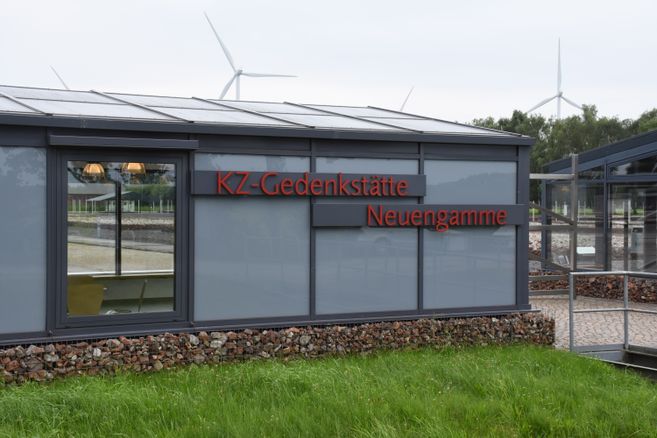 Eingang KZ-Gedenkstätte Neuengamme