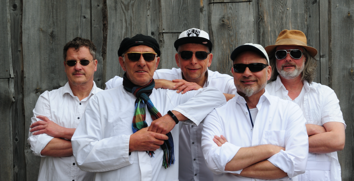 Gruppenfoto der Musiker