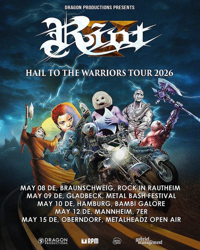 Poster der Hail to the Warriors Tour 2026 von Riot V mit Tourdaten und fantastischen Figuren auf Motorrädern.