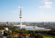 HMC / H.G. Esch, Ingenhoven Architects (HMCEI)