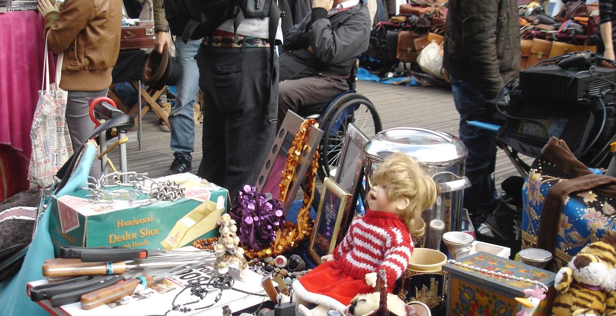 Kulturflohmarkt: Marktplatz Herthastrasse