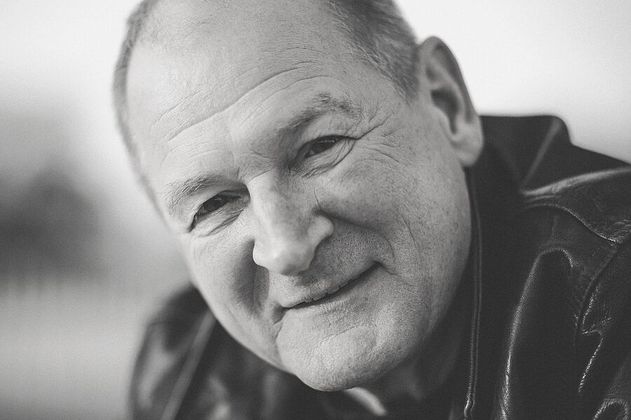 Theater! Theater! 
                                - Maria Hartmann präsentiert Robert Walser | Als Gast Burghardt Klaußner
