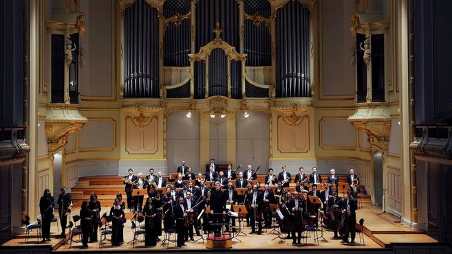 Neue Philharmonie Hamburg / Hovhannes Baghdasaryan
