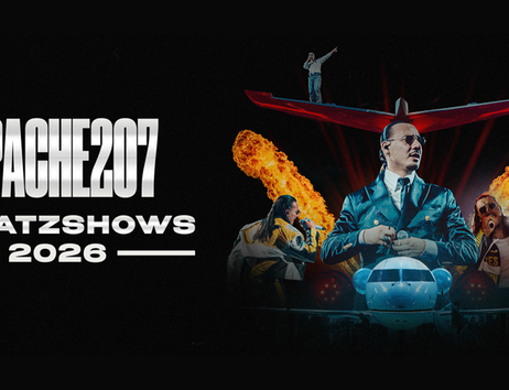 Poster für Apache 207 Zusatzshows 2026 mit Flugzeug und Feuer im Hintergrund.