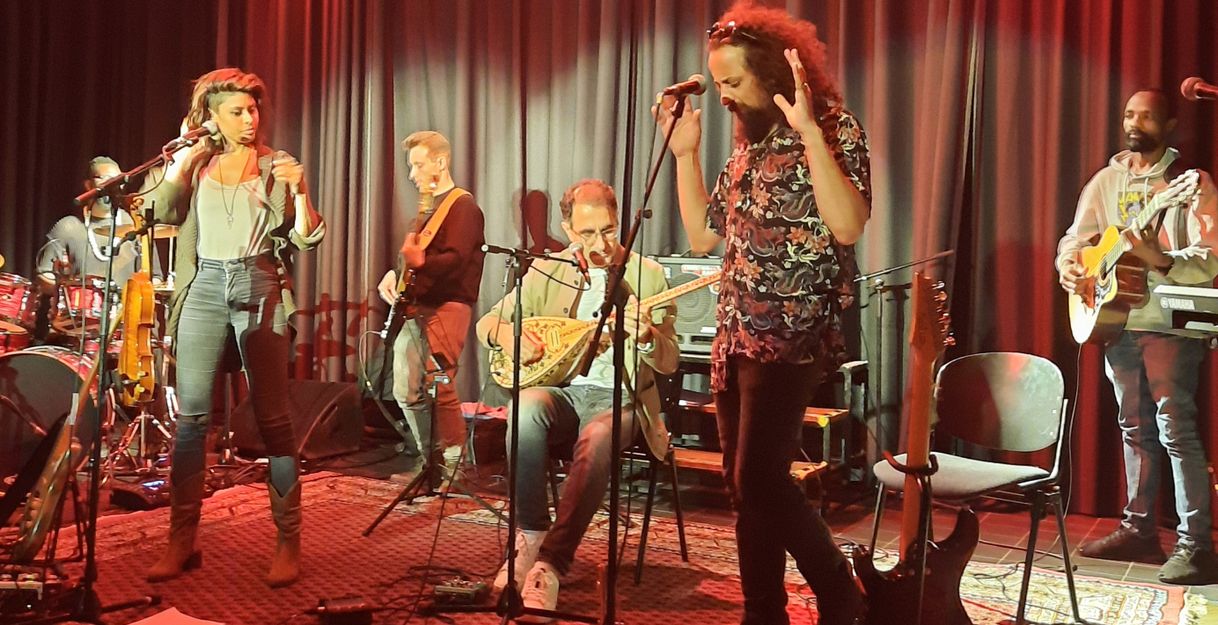 Hello World, die multikulturelle Jam-Session. Kommt zum musizieren zur Bergedorfer Global Session in die LOLA.