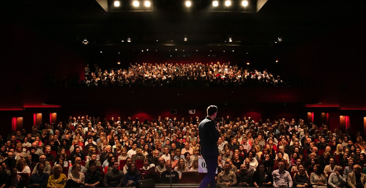 KDK Stand Up - Elbphilharmonie