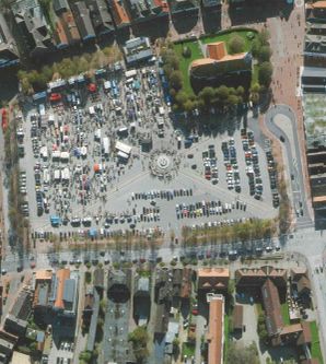 Flohmarkt auf dem Heider Marktplatz