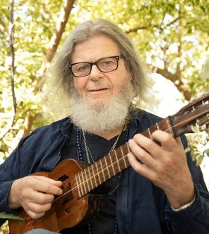 Gustavo Santaolalla
