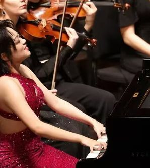 Beethoven Orchester Hamburg / Zou Jingyi / Ulrich Windfuhr