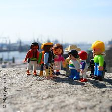 Familienführung - Der Hafen für Kinder, © links im Bild