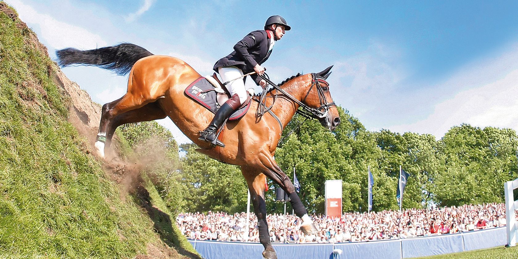 Derby2014 Titelmotiv Thieme 15x10, © EN GARDE_Frieler