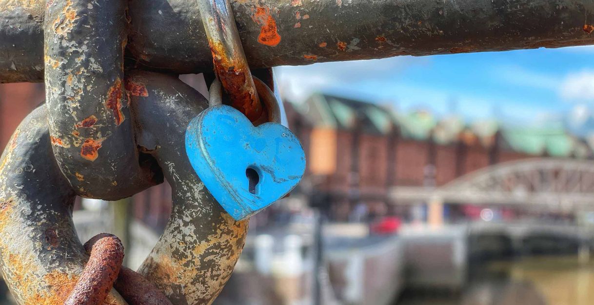 Speicherstadt, Herz an Brücke, Rosinenfischer