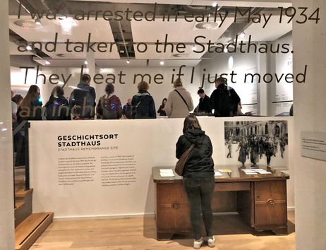 Blick in die Ausstellung am Geschichtsort Stadthaus