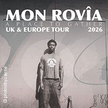 Plakat für Mon Rovîa UK & Europe Tour 2026 mit einer Person im Vordergrund.