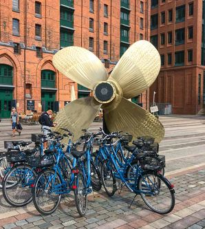 Fahrradtour Hamburg, Maritimes Museum Schiffsschraube, Fahrräder, Gruppe, Hamburg Auskenner
