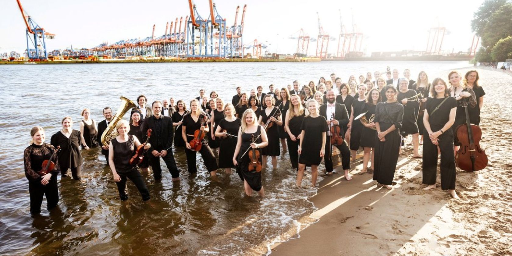 Junge Symphoniker Hamburg / Leo Esselson / Daniel Kirchmann, © Gesche Jäger
