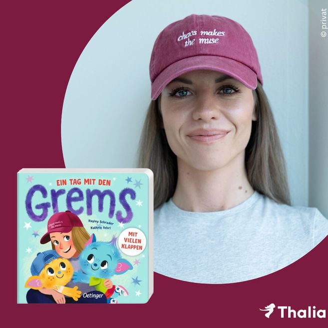 Frau mit roter Kappe neben einem Kinderbuch mit buntem Cover.