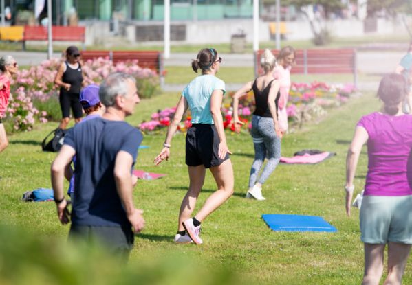Sportanimation "Funktionelles Ganzkörper Workout" - Fit mit Jasmin, © Jan Konitzki