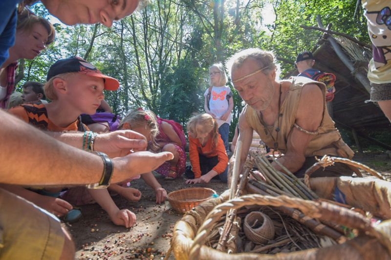 Kinder-Uni: Zurück in die Steinzeit