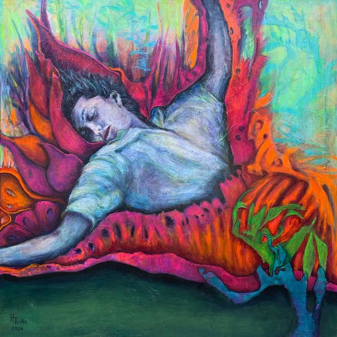 Ein Gemälde zeigt eine Person in einem weißen Hemd, die in einer bunten, surrealen Umgebung schwebt. Die Farben sind lebendig und kontrastreich.