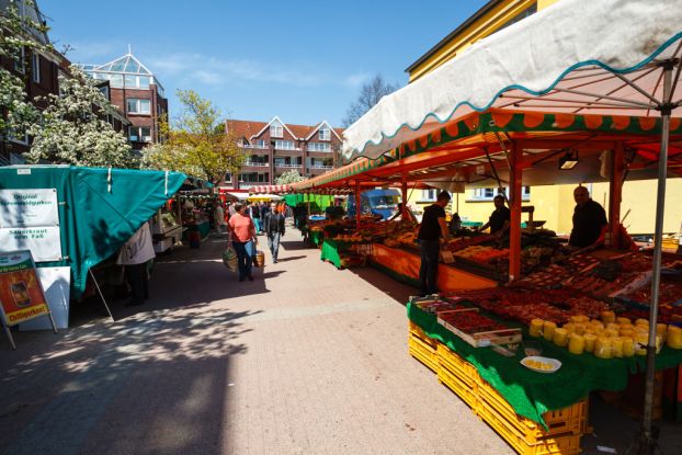 Wochenmarkt in der Alten Elbgaustraße, © Bezirksamt Eimsbüttel