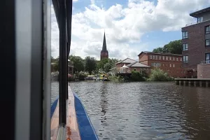 Barkasse im Buxtehuder Hafen, © Hansestadt Buxtehude