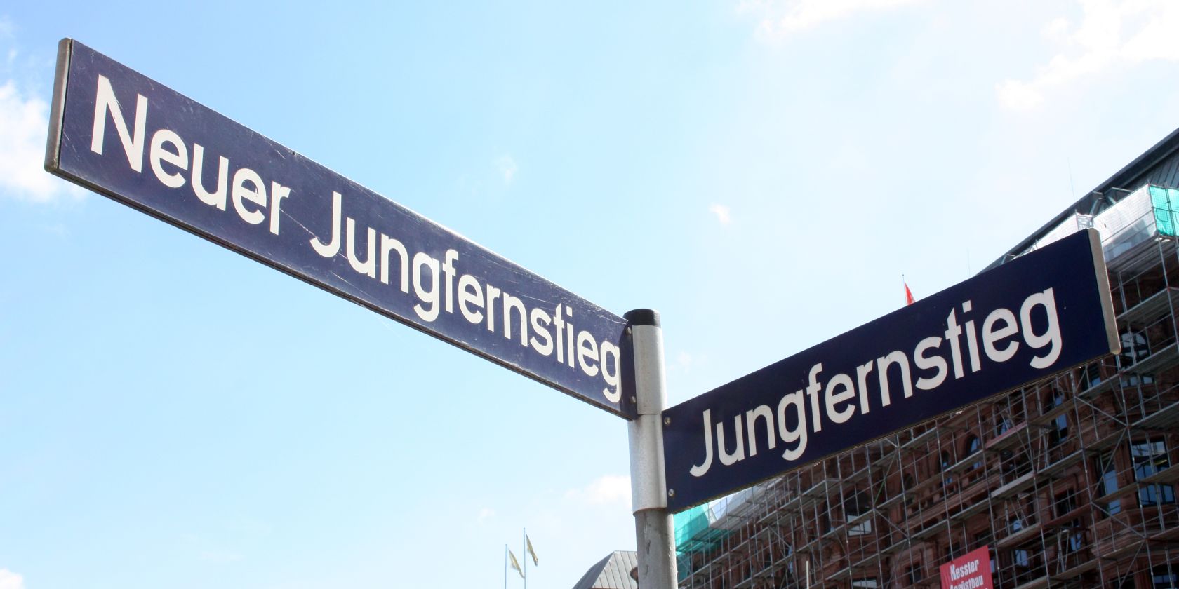 Treffpunkt: Jungfernstieg Ecke Neuer Jungfernstieg, © Ann-Katrin Weber