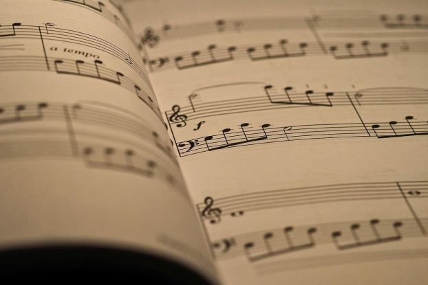 Kirchenmusik, © Bild von Ralf Ruppert auf Pixabay