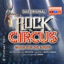 Plakat für 'Rock The Circus - Musik für die Augen' mit Artistin am Trapez.