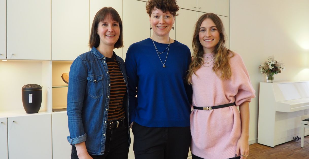 Julia Koch, Anne Kathrin Lewerenz, Charlotte Lehr: Bestatterinnen im Hamburg Leuchtfeuer Lotsenhaus