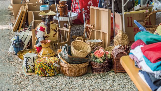 Strassenflohmarkt Am Binnenwasser, © Adobe Stock 230959669