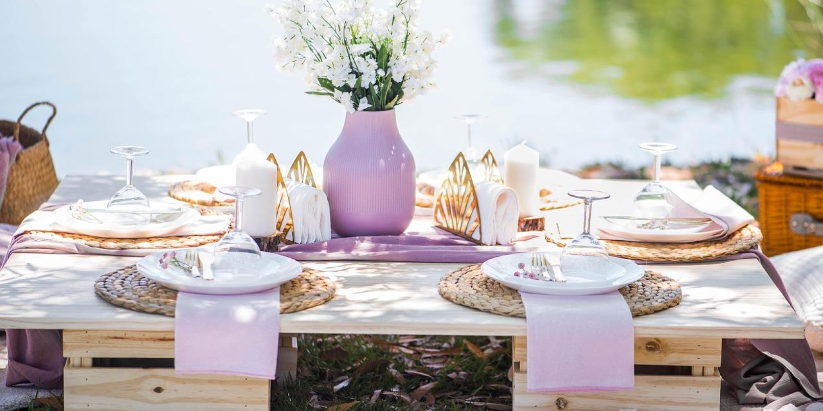 Picknick am See, © Bild von Takunda Chibanda auf Pixabay kostenlos