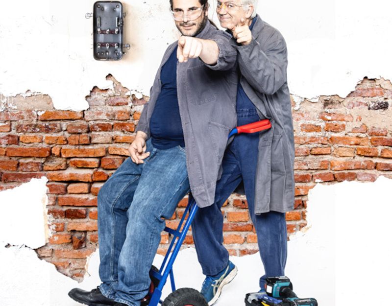 Die Hausmeister - Eine Komödie über Helden mit Prüfgerät